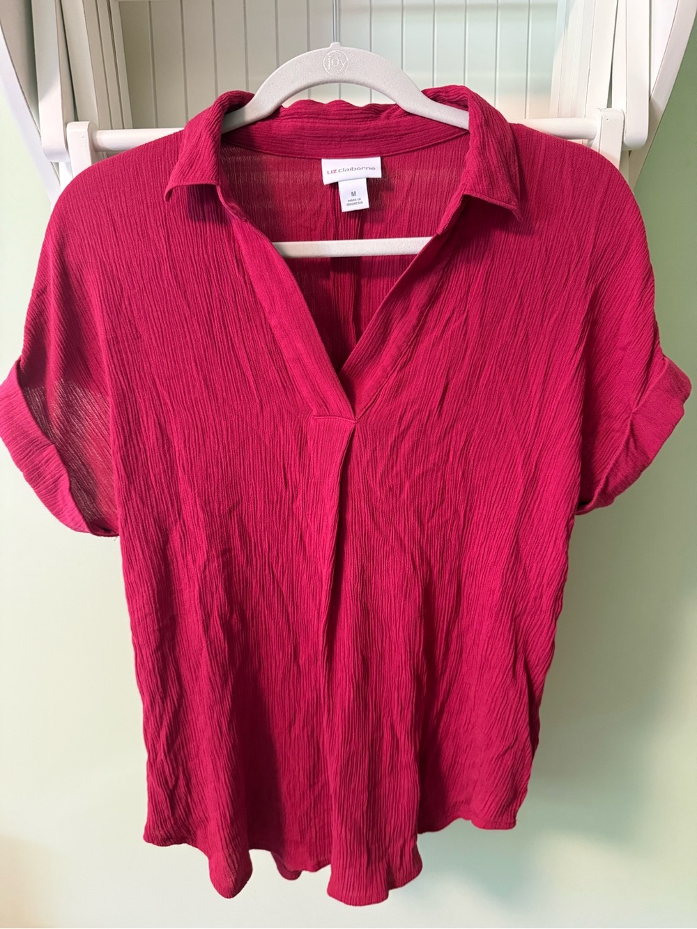 Liz Claiborne Deep Pink Crinkle V-Neck Short Sleeve Blouse